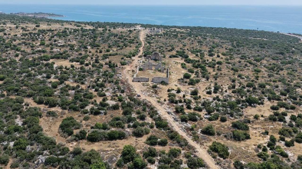 Kazılarda büyük keşif: 2 bin yıllık Roma yolu bulundu