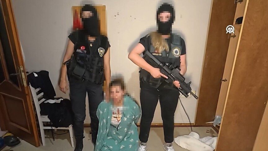 İstanbul'da kırmızı bültenle aranan uyuşturucu şüphelisi yakalandı