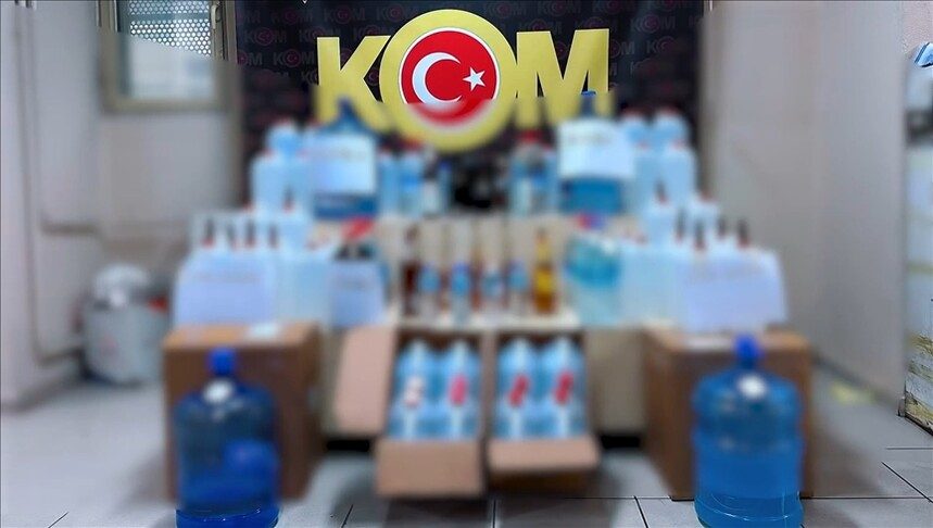 Kaçakçılıkla mücadelede 8 ayda 673 bin litre sahte ve kaçak alkollü içki ele geçirildi