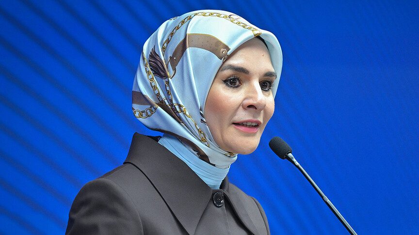 Aile ve Sosyal Hizmetler Bakanı Göktaş'tan Yeni Parti'li Özlale'ye "istifa" çağrısı