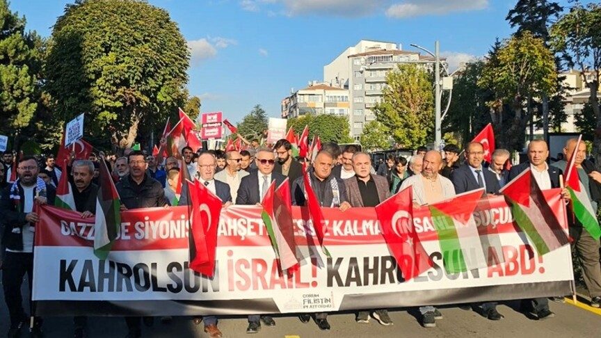 İsrail'in Gazze'de uyguladığı soykırım birçok ilde protesto edildi