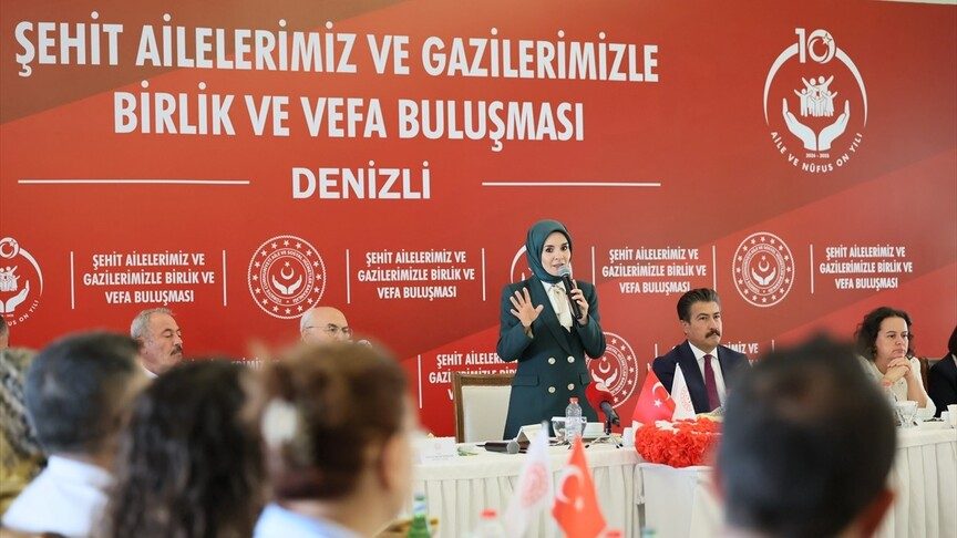 "Şehit Ailelerimiz ve Gazilerimizle Birlik ve Vefa Buluşması"nın 27'ncisi Denizli'de yapıldı