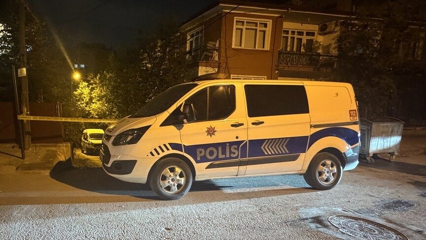 Başkentte bir apartman dairesinde 3 erkek cesedi bulundu