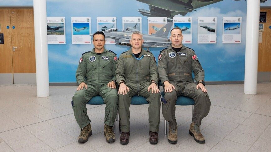 Eurofighter Typhoon tedariki kapsamında Türk pilotları uçuş eğitimlerine başladı
