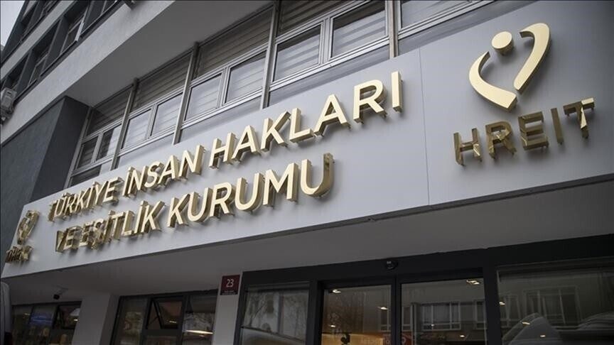 TİHEK, ÖSYM'nin görme engelli adaylara farklı sınavlarda aynı ek süreyi vermesini "ayrımcılık" saydı