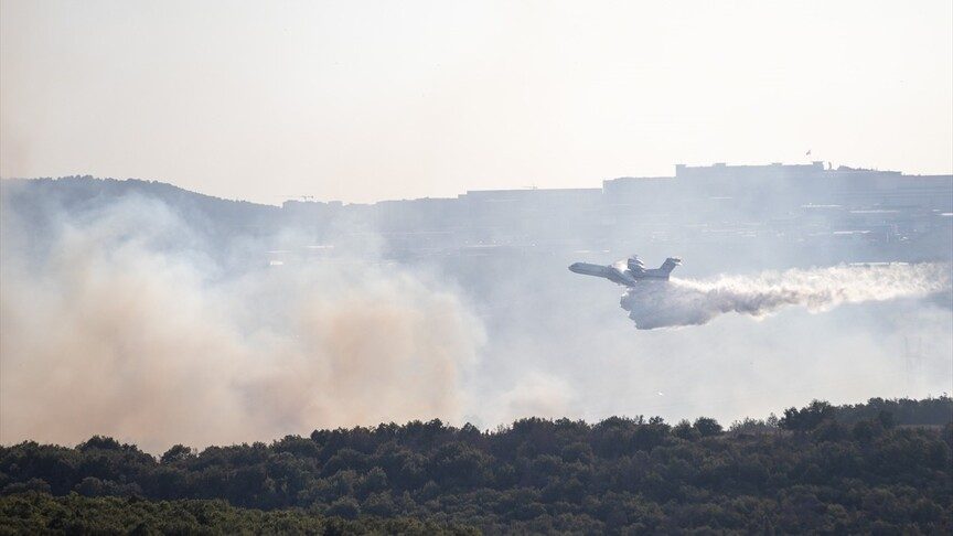 Kocaeli ve Kastamonu'da ormanlık alanda çıkan yangınlara müdahale ediliyor