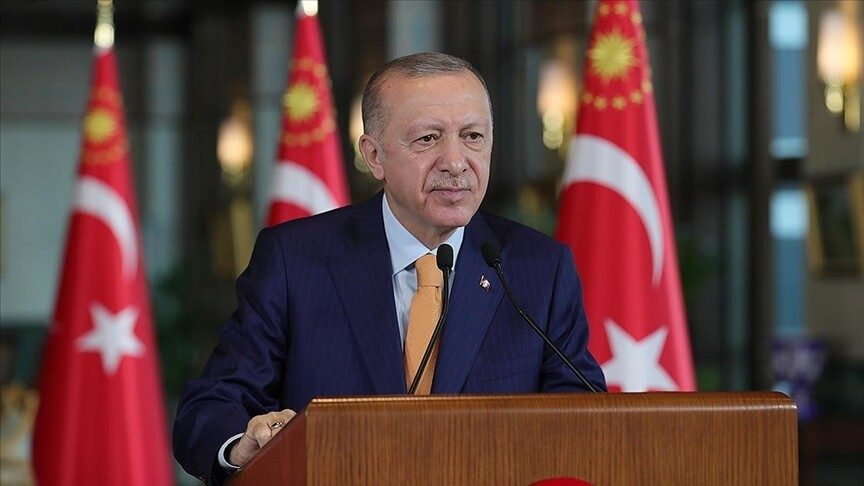 Cumhurbaşkanı Erdoğan, Azerbaycan'ın "Anım Günü"nde gazileri ve şehitleri andı