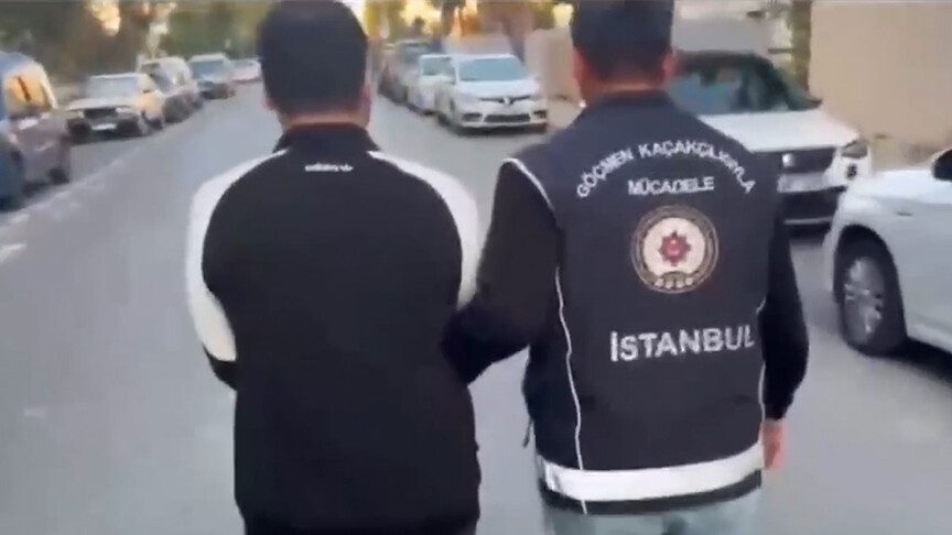 İstanbul'daki "usulsüz vatandaşlık" operasyonunda 73 şüpheli yakalandı