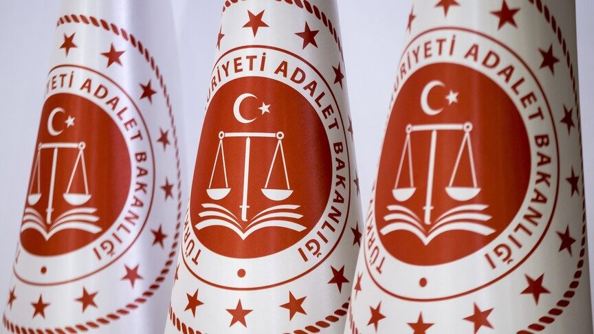 Yıl başından bugüne yabancı dilde 590 binden fazla adli sicil belgesi alındı